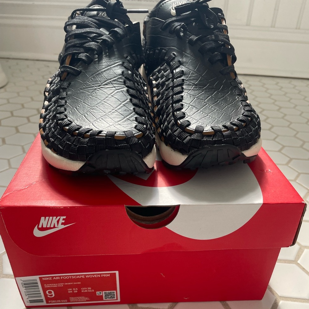 Nike Air Footscape size 9 new in box